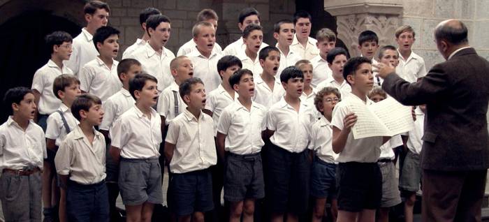 Películas imprescindibles por su banda sonora película niños cantando
